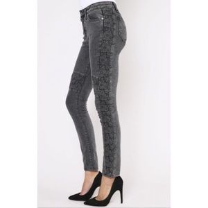 NWOT Carmar moto lace jeans